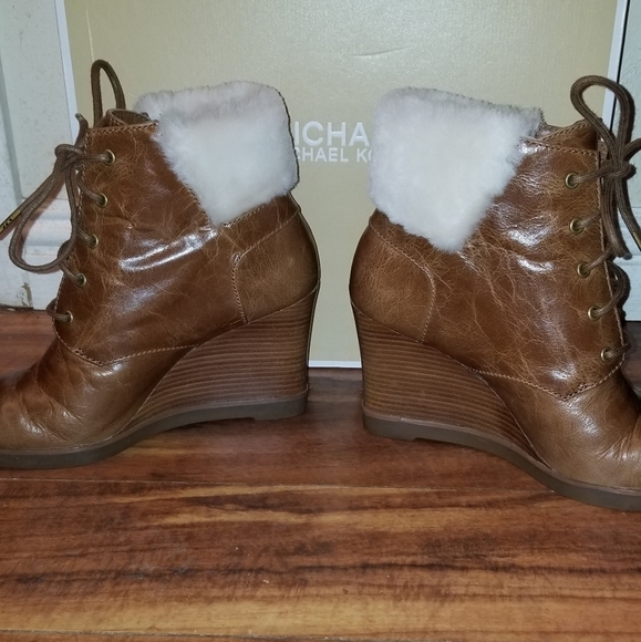 CARRIGAN WEDGE LEATHER BOOTIES - Picture 5 of 12